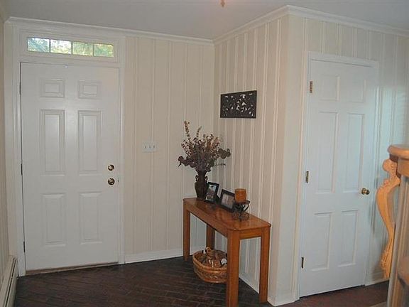 2nd image of 104 Natchez Trce