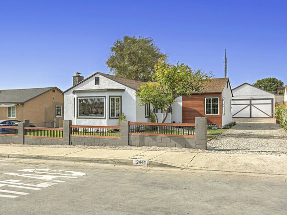 2nd image of 2441 Glenrose Ave