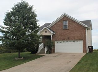 124 Oak Dr, Eminence, KY 40019