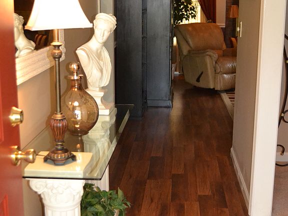 5th image of 2319 Riverstone Dr
