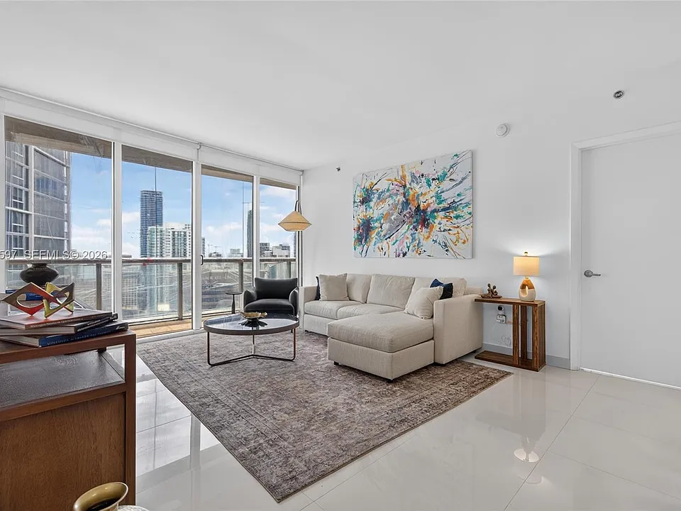 475 Brickell Ave #4613