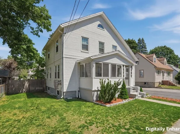 14 Katherine Rd, Stoneham, MA 02180