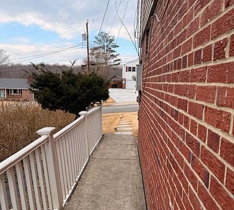 2nd image of 6015 Loretto St