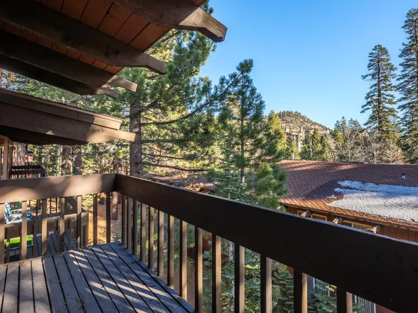 221 Canyon Blvd #206, Mammoth Lakes, CA 93546