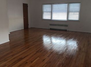 75 Chestnut Ave, Irvington, NJ 07111