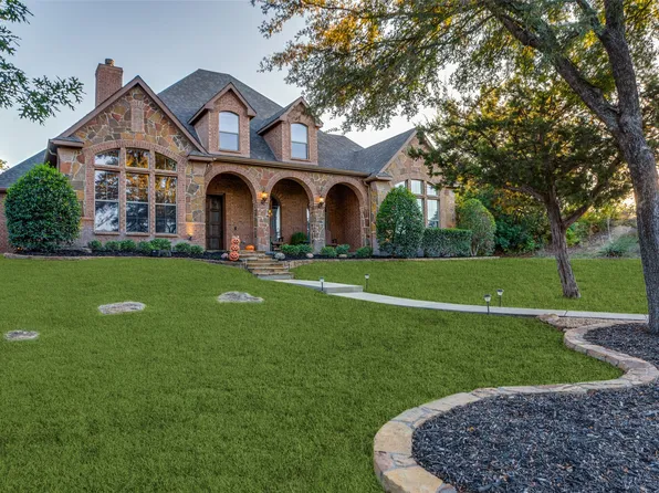 100 Stone Canyon Cir, Fort Worth, TX 76108
