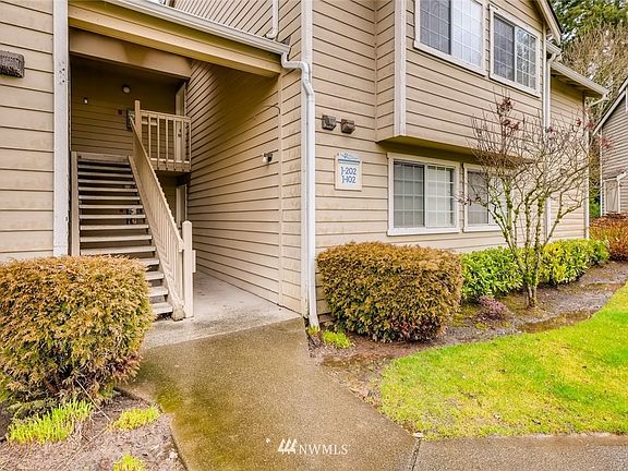 2nd image of 1848 S 284th Lane #J202
