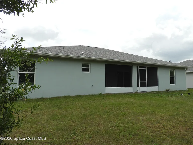 1530 Paley Cir SE — Photo 17