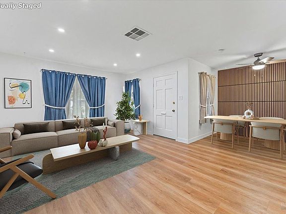 2nd image of 471 Roosevelt St