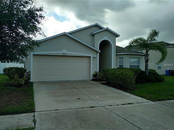 3rd image of 8523 Carriage Pointe Dr