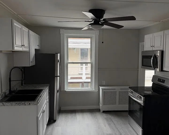 65 Dalton Ave #2 — Photo 2