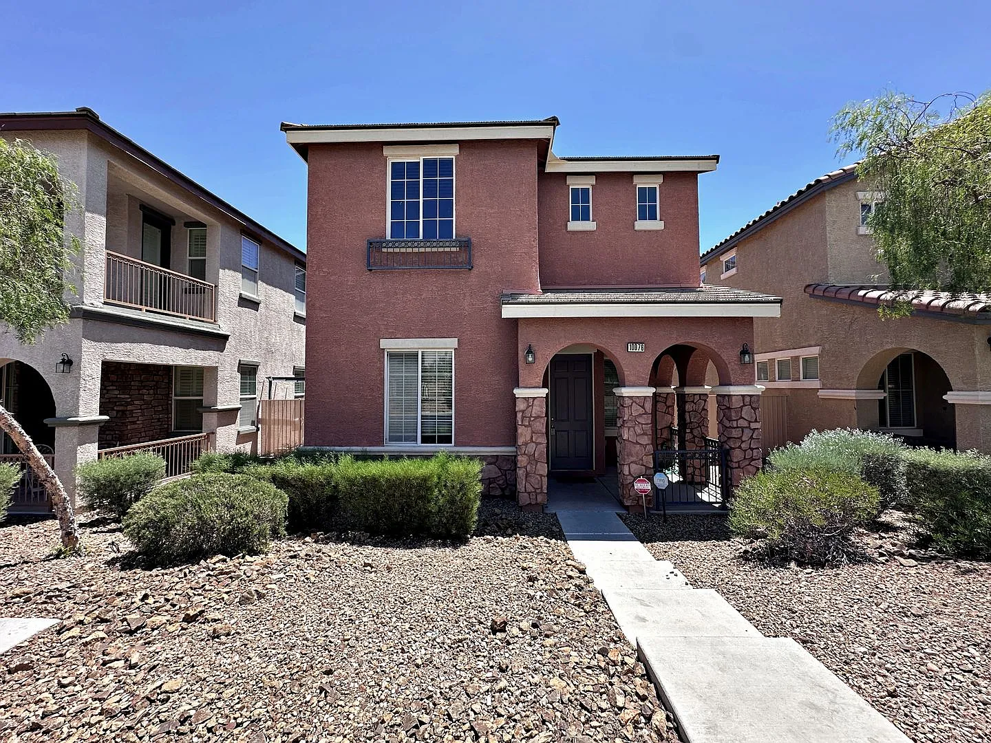 4 Bedroom 2.5 Bath Home In Mountains Edge - 1 Week Free — Photo 1