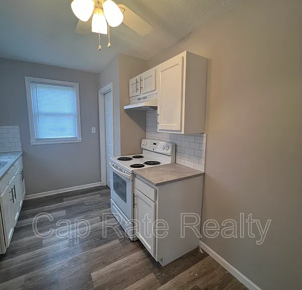 2769 McGuffey Rd — Photo 6