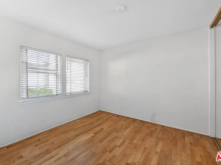 5825 Bowcroft St #1 — Photo 18