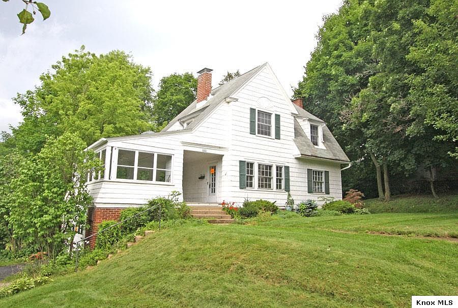 1st image of 1111 E Vine St