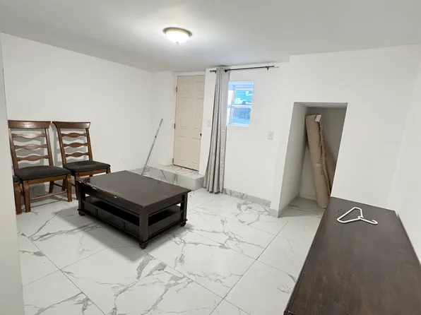 170 Edgegrove Ave #1B, Staten Island, NY 10312