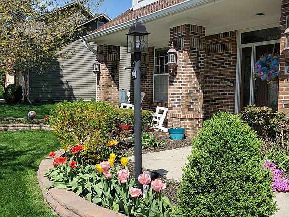2nd image of 8640 Lantern Farms Dr