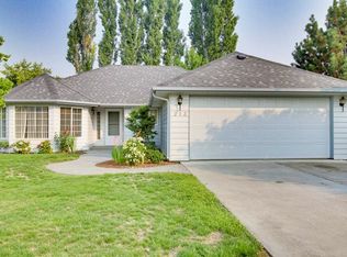 213 Garden Dr, Walla Walla, WA 99362