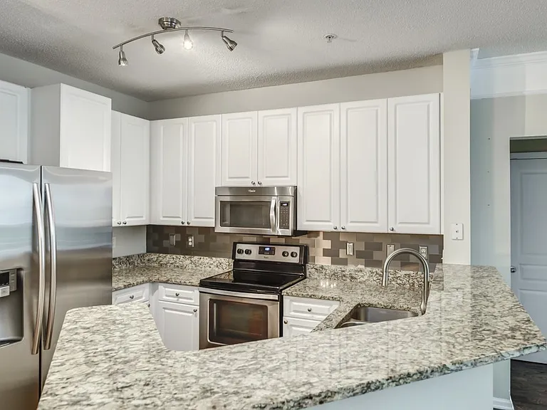 10 Perimeter Summit Blvd NE #4106 — Photo 4
