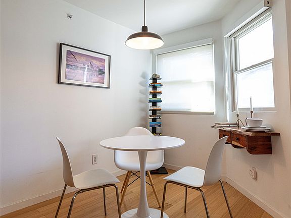 3rd image of 3033 San Jacinto St APT 322