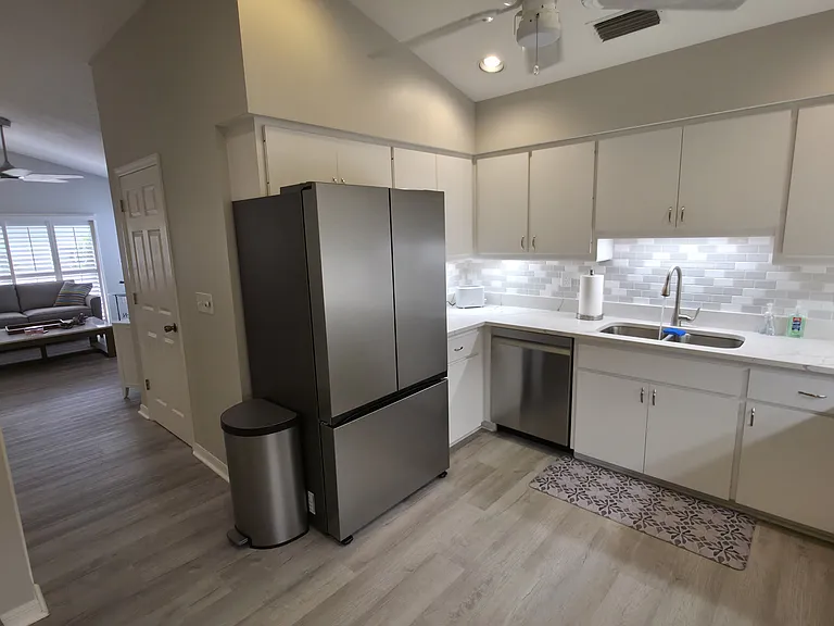 7042 Woodside Oaks Cir — Photo 8