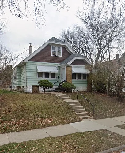 4231 N 13th St Photo 1