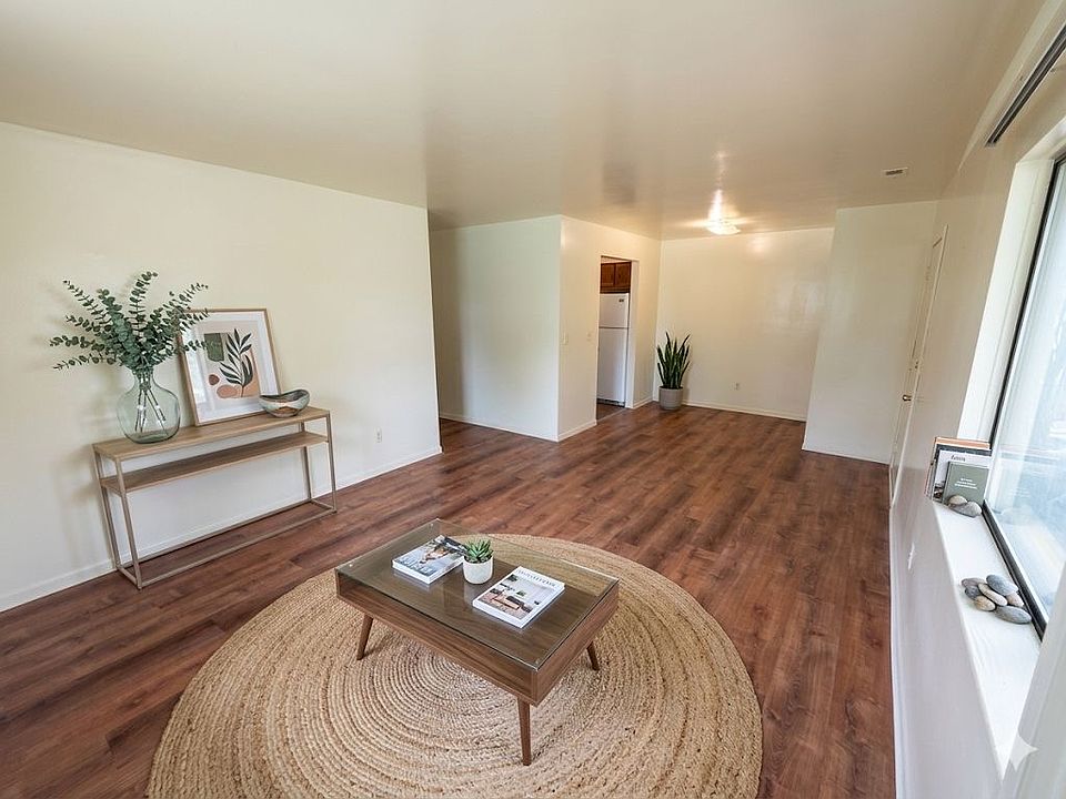 1st image of 1509 Russell Ave #1