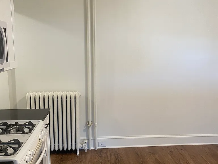 128 N Pine St #3 — Photo 8