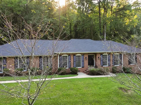 1860 Kirkwood Dr, Macon, GA 31211