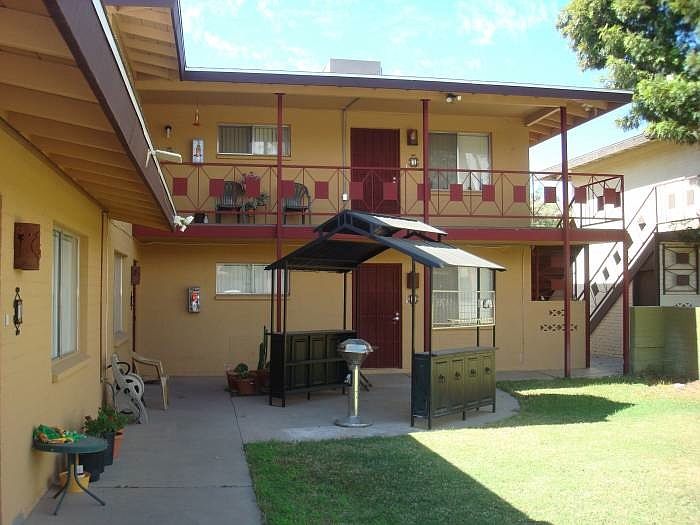 FRONT COURTYARD - UNIT 3 - Ground-Floor