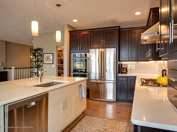 4th image of 3898 Baulistrol Dr