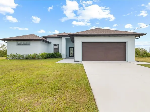 1806 NE 21st Place, Cape Coral, FL 33909