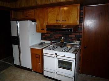4th image of 10530 Fairlawn Dr