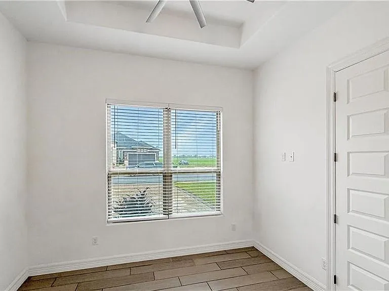 5106 Sebastian Dr — Photo 34