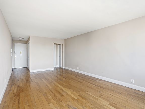 4th image of 788 Columbus Ave APT 5L