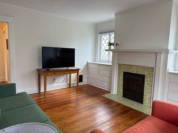 2nd image of 317 W Marion St Unit 2