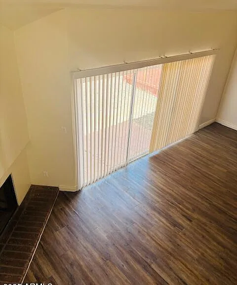 1632 S River Dr — Photo 18