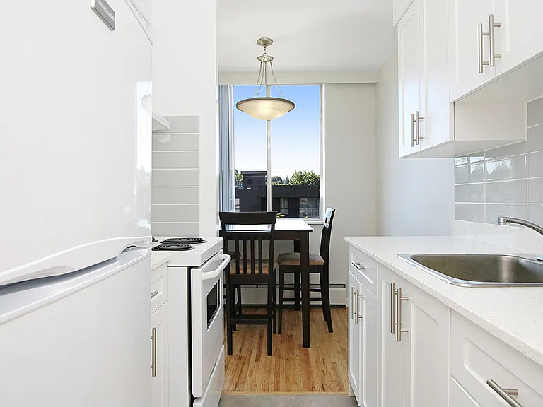 3675 W 7th Ave #603 — Photo 2