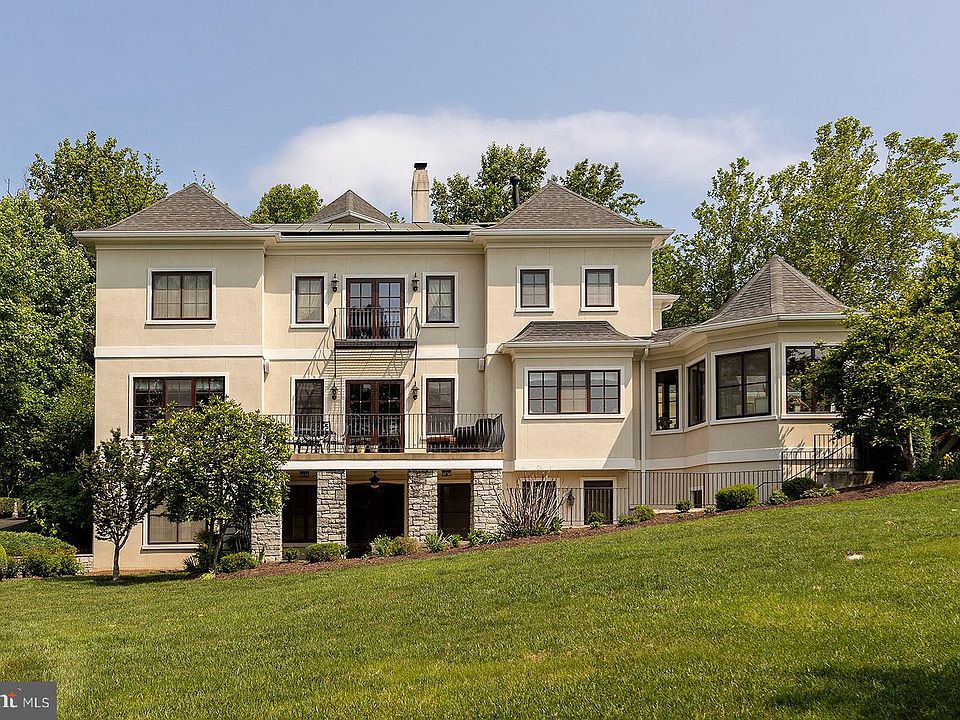 1st image of 364 Windsor Ln