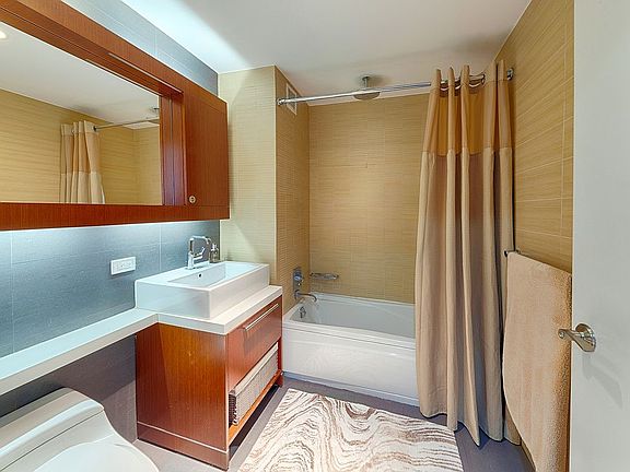 5th image of 305 W 16th St APT 6B