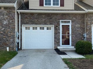 702 Grant Dr, Hanover, PA 17331