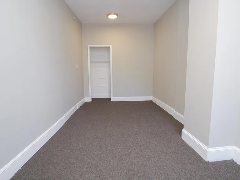 4139 Woodland Ave — Photo 11
