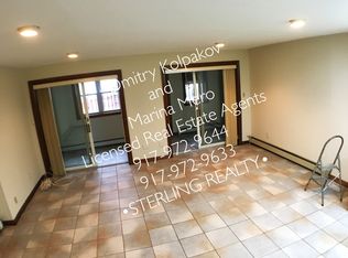 3157 36th St #1, Astoria, NY 11106