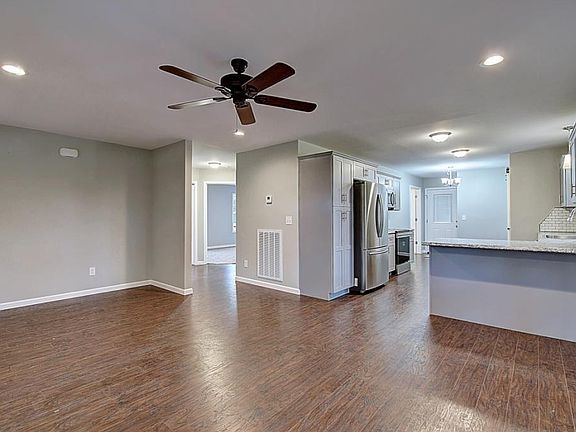 3rd image of 113 Monte Vista Dr