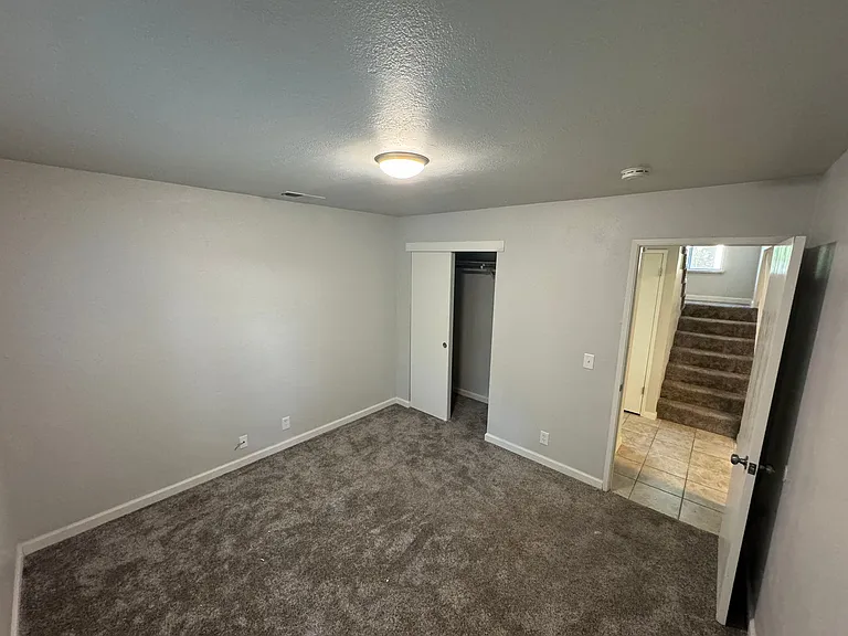 803 W 2nd Ave — Photo 23