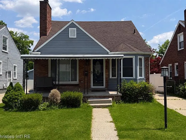 2990 Oakshire Ave — Photo 1