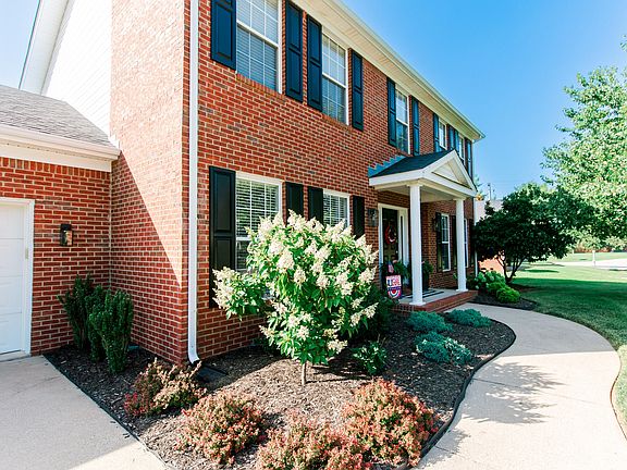 4th image of 308 S Hill Rd