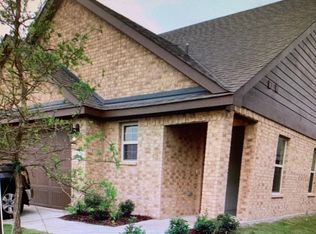 102 Redding Ln, Red Oak, TX 75154
