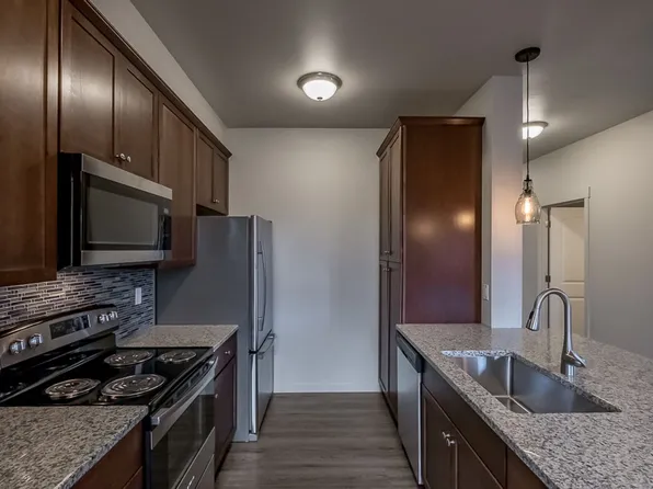 400 W Rose St APT F, Lebanon, OR 97355