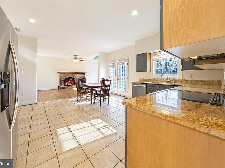 36767 Pelham Ct — Photo 12